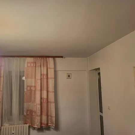 Aurora Apartament *